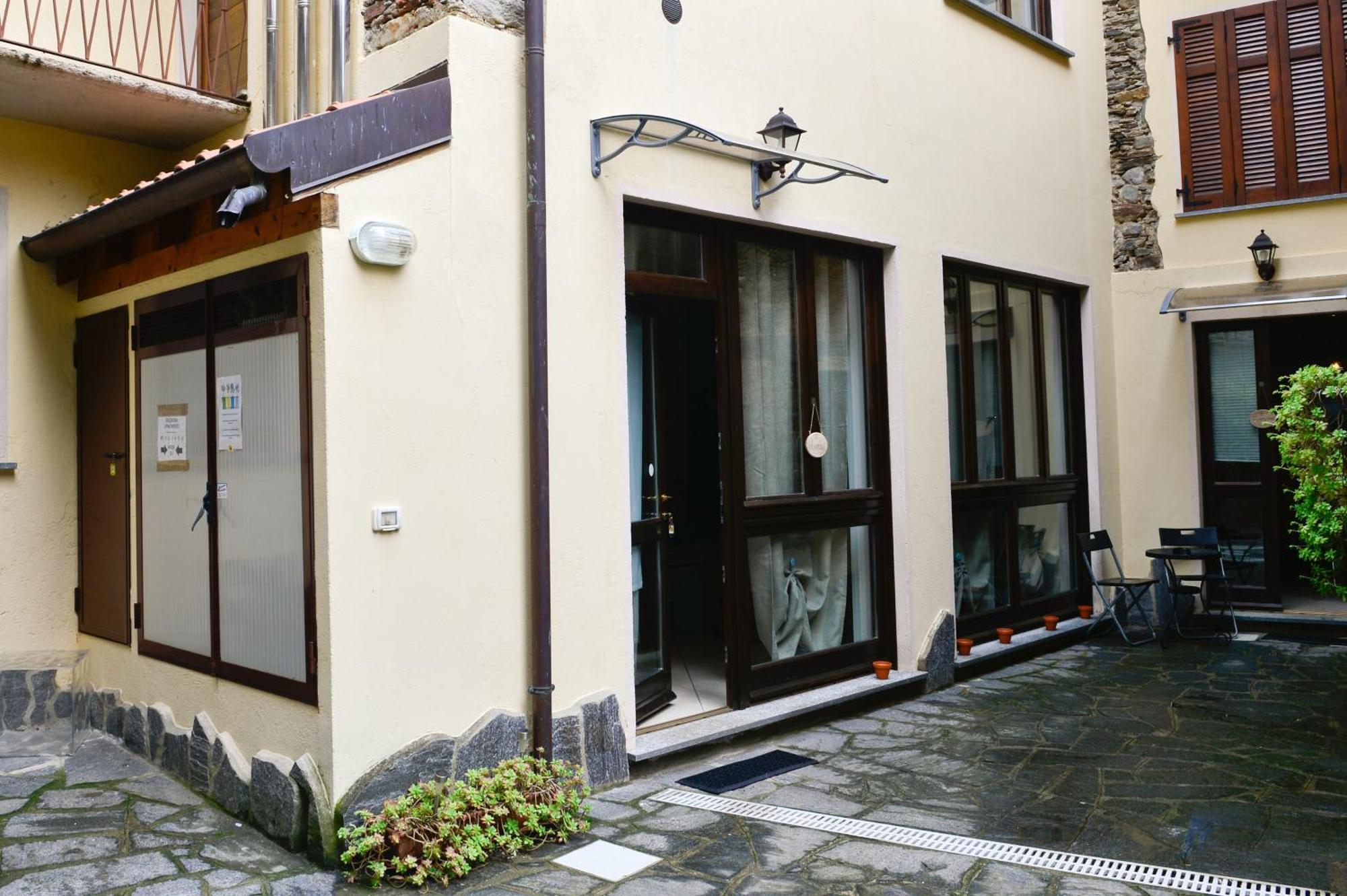 Apartamento A Casa Di Sole Brovello Exterior foto